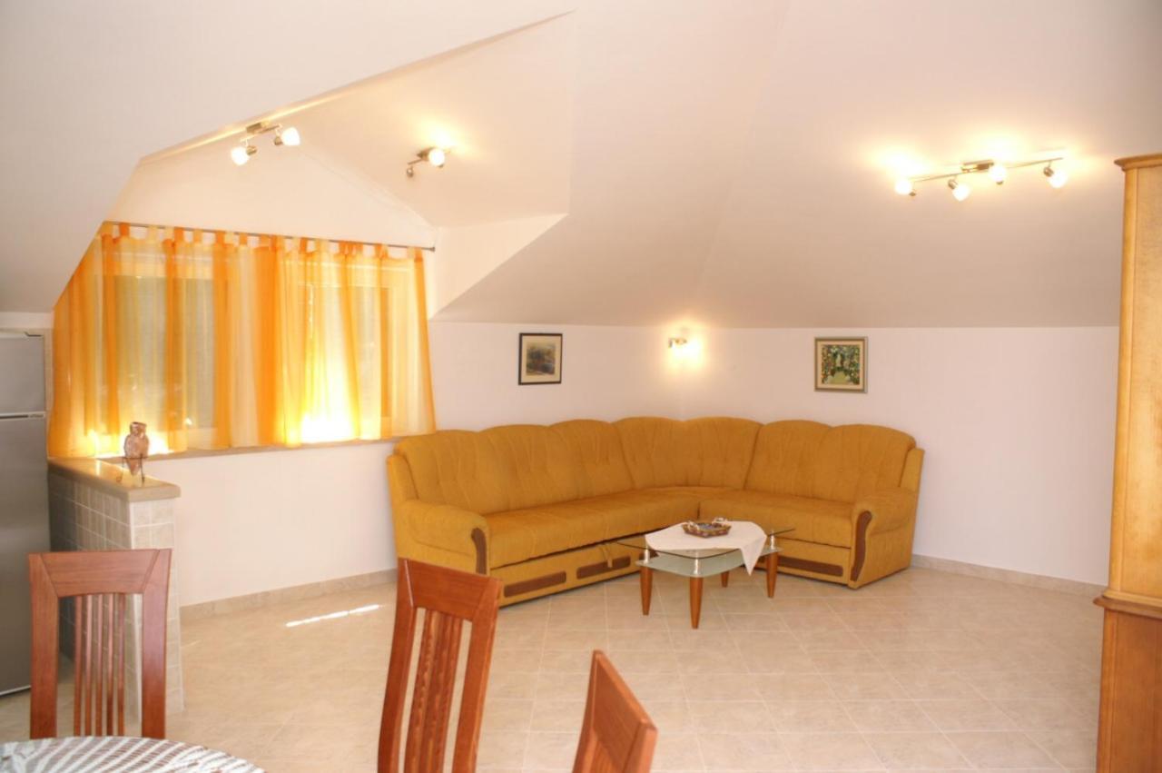 Apartments By The Sea Supetar, Brac - 4274 Buitenkant foto